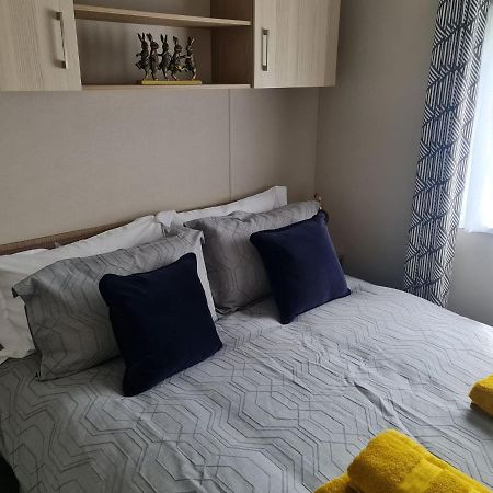 The Tiddler - Plot 101, Woodlands Lodge Retreat, New Quay, West Wales Llanina Eksteriør billede